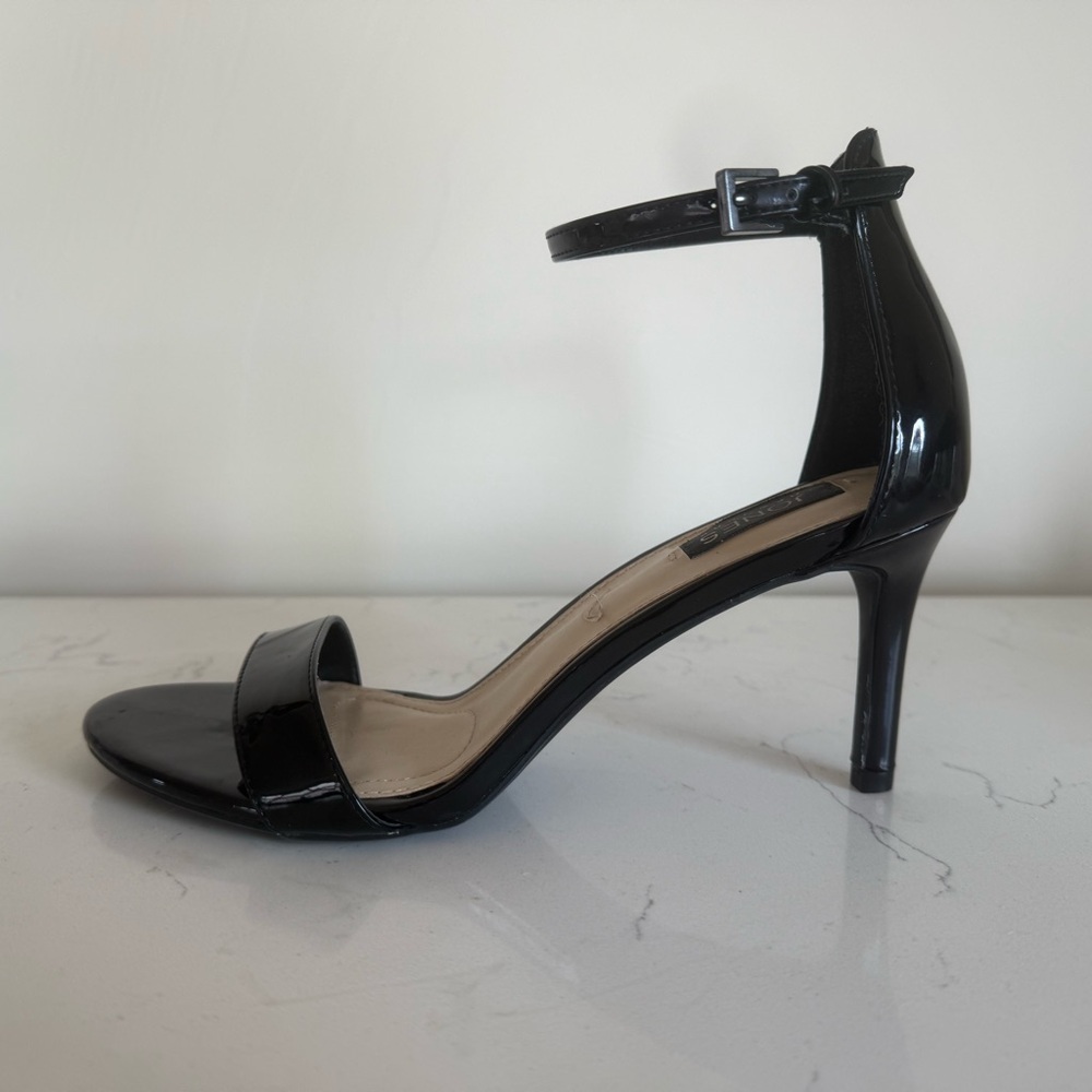 Elegant Black Stiletto Heel Sandals